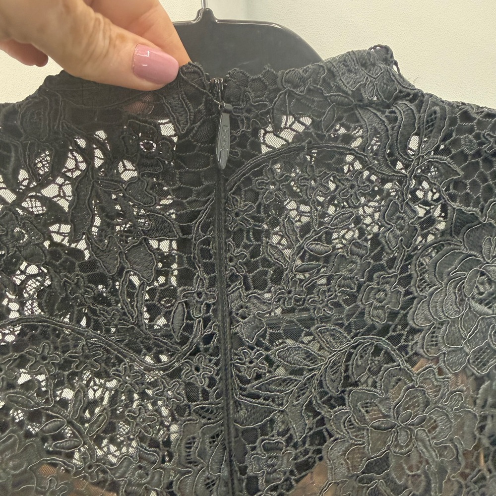 Nadine Merabi Addison Long Sleeve Lace Overlay Cocktail Minidress in size 6 NWT - Picture 10 of 11